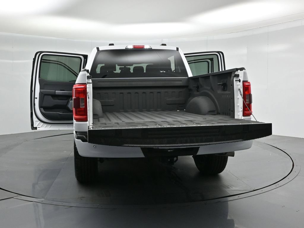 Certified 2022 Ford F150 XLT w/ Equipment Group 302A High image 32