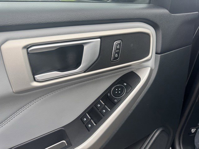 Certified 2023 Ford Explorer XLT w/ Equipment Group 202A image 11