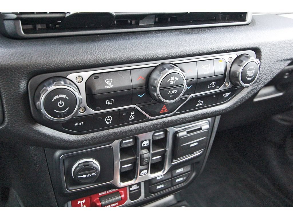 Used 2024 Jeep Gladiator Sport AWD/4WD image 23