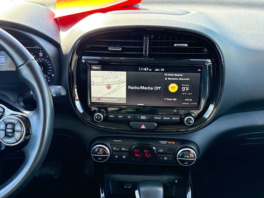 Used 2020 Kia Soul EX image 11