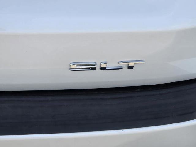Used 2022 GMC Yukon XL SLT w/ SLT Luxury Package AWD/4WD image 17