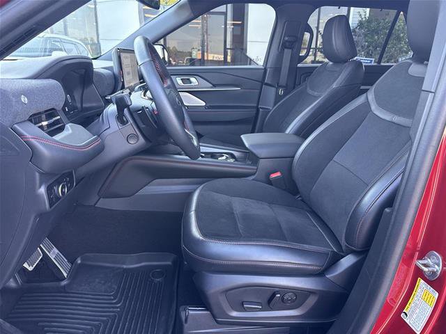 Certified 2025 Ford Explorer ST AWD/4WD image 4