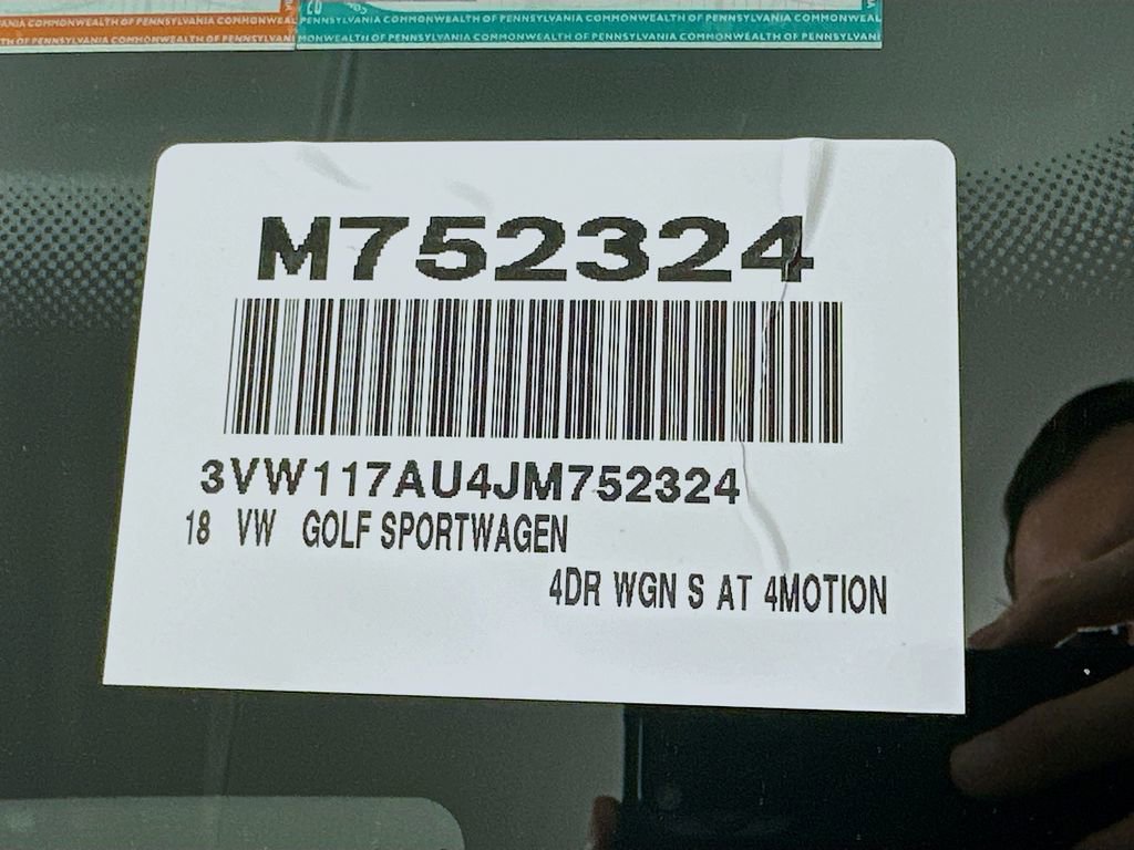 Used 2018 Volkswagen Golf S AWD/4WD image 25