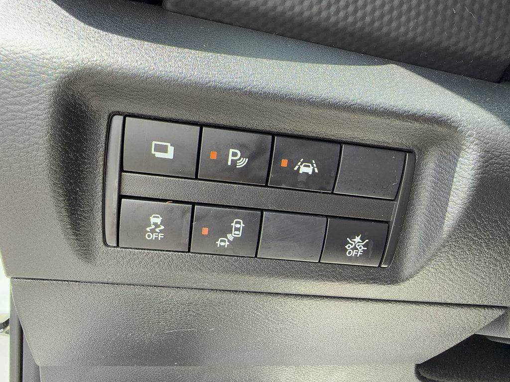 Used 2022 Nissan Kicks S FWD image 24