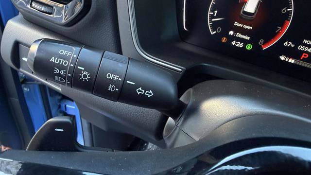 Used 2025 Honda Pilot TrailSport image 14