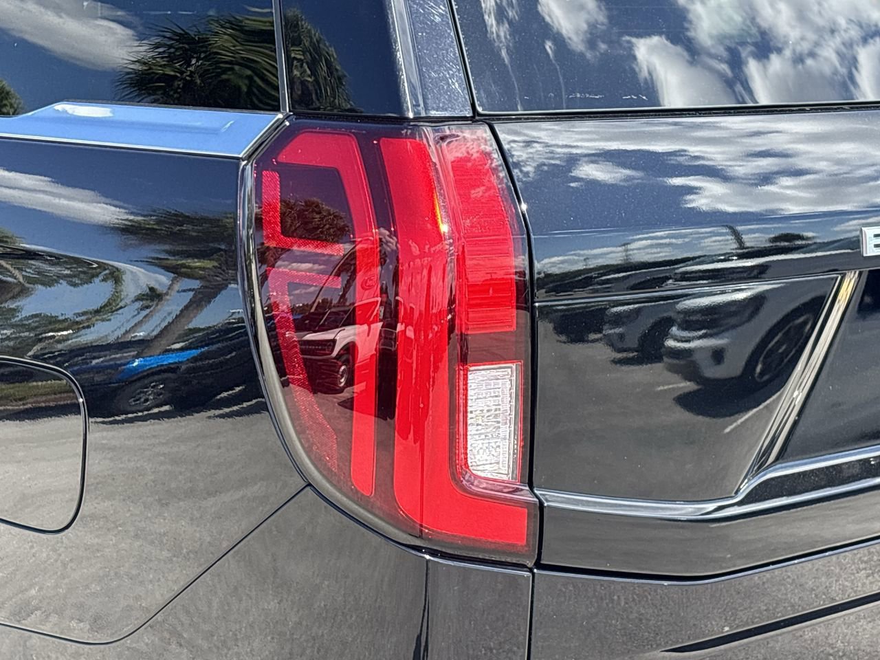 Certified 2025 Ford Expedition Active AWD/4WD image 13
