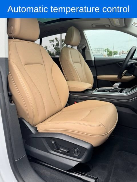 Used 2025 Audi Q8 Premium Plus AWD/4WD image 24
