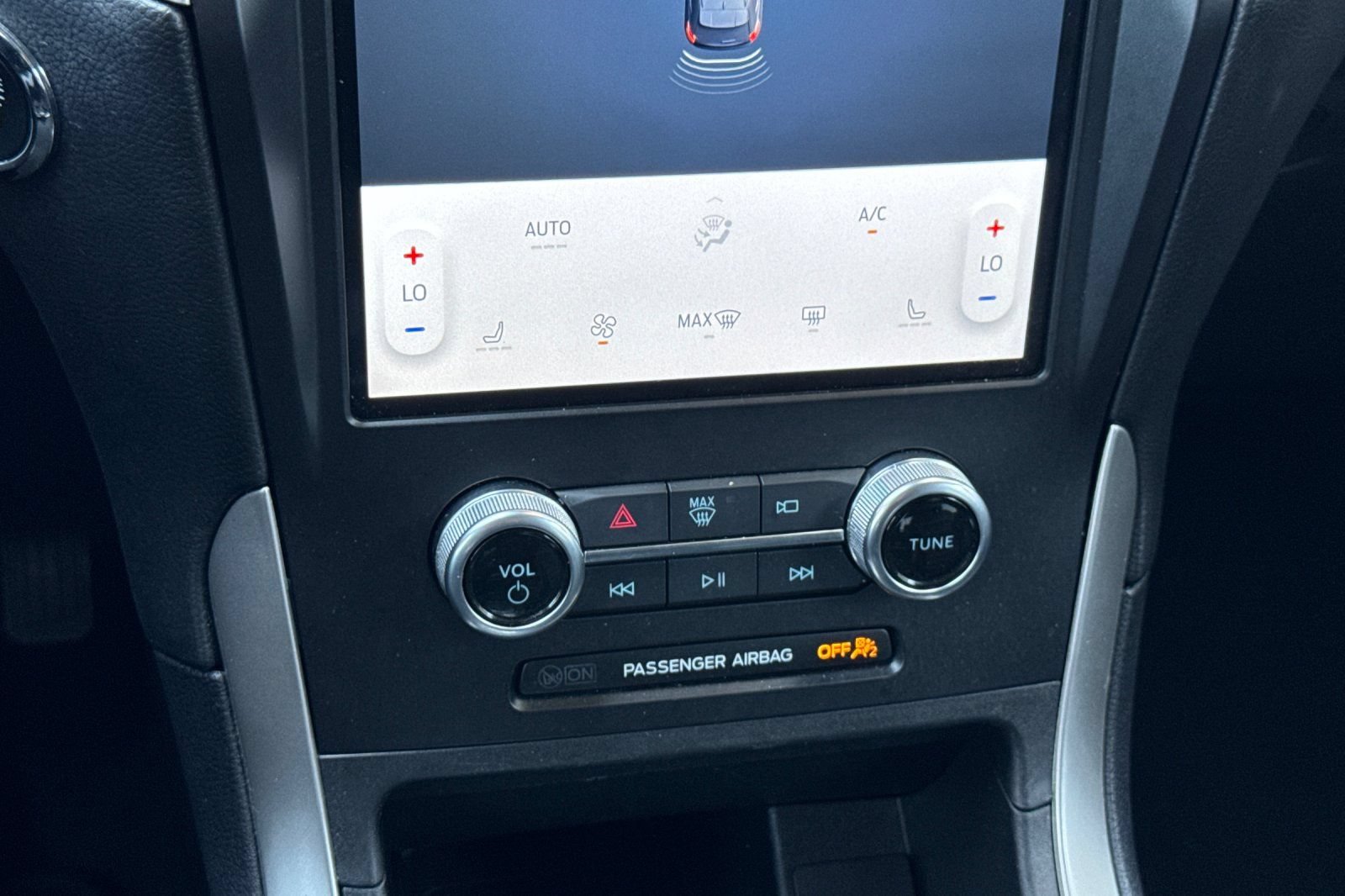 Certified 2024 Ford Edge SEL w/ Convenience Package AWD/4WD image 19