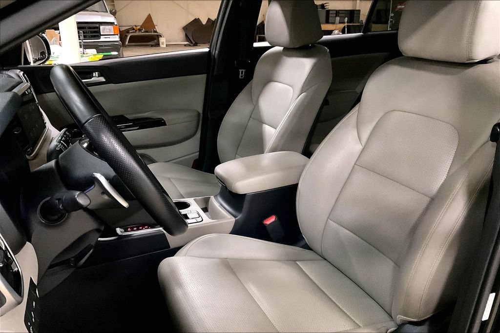 Used 2022 Kia Sportage Nightfall Edition w/ Nighfall AWD Premium Package image 24