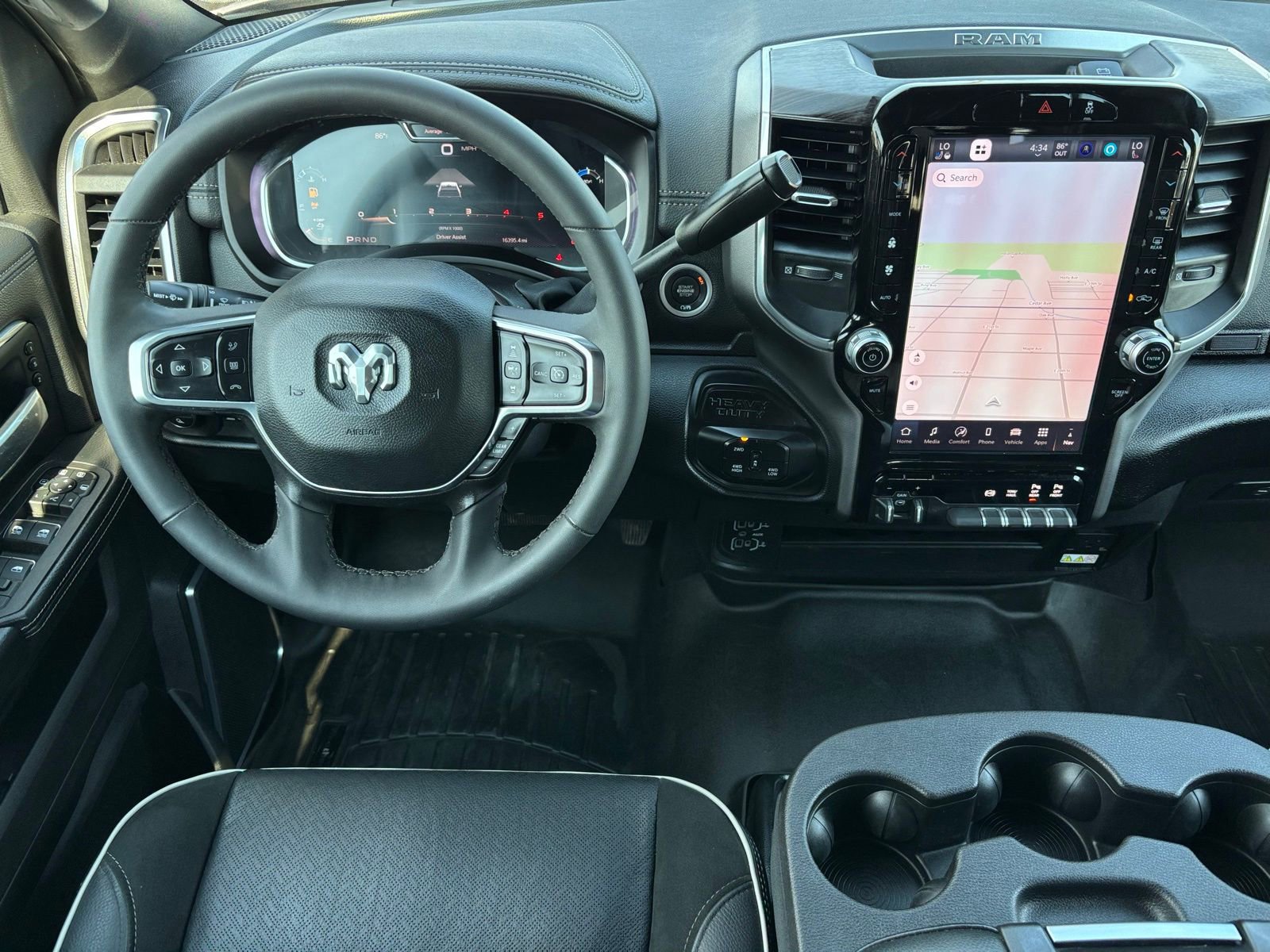 Used 2026 RAM 2500 Laramie AWD/4WD image 9