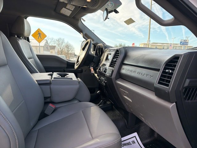 Certified 2019 Ford F550 4x4 Regular Cab Super Duty image 37