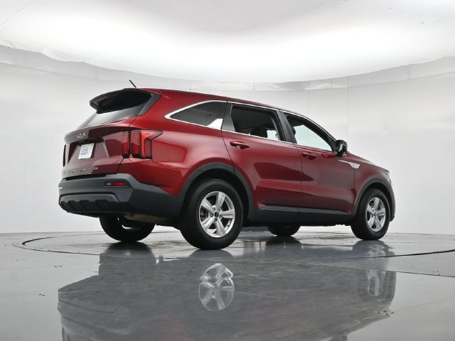 Used 2022 Kia Sorento LX FWD image 32