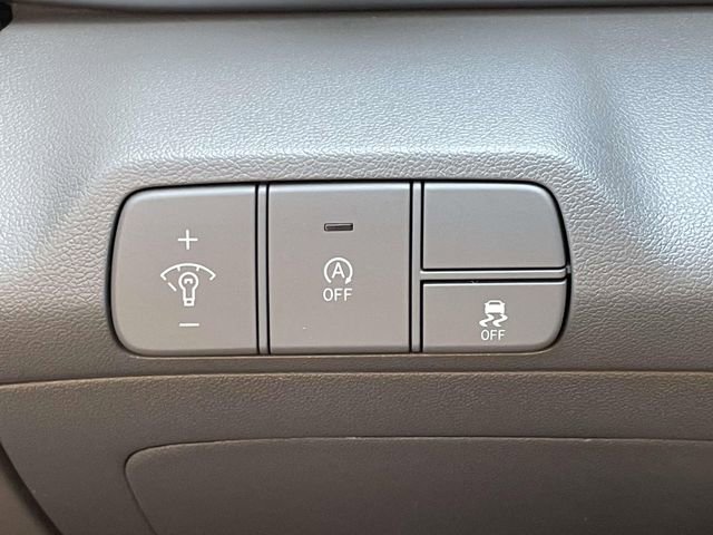 Used 2024 Hyundai Elantra SE FWD image 17