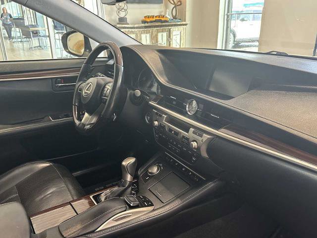 Used 2017 Lexus ES 350 image 29