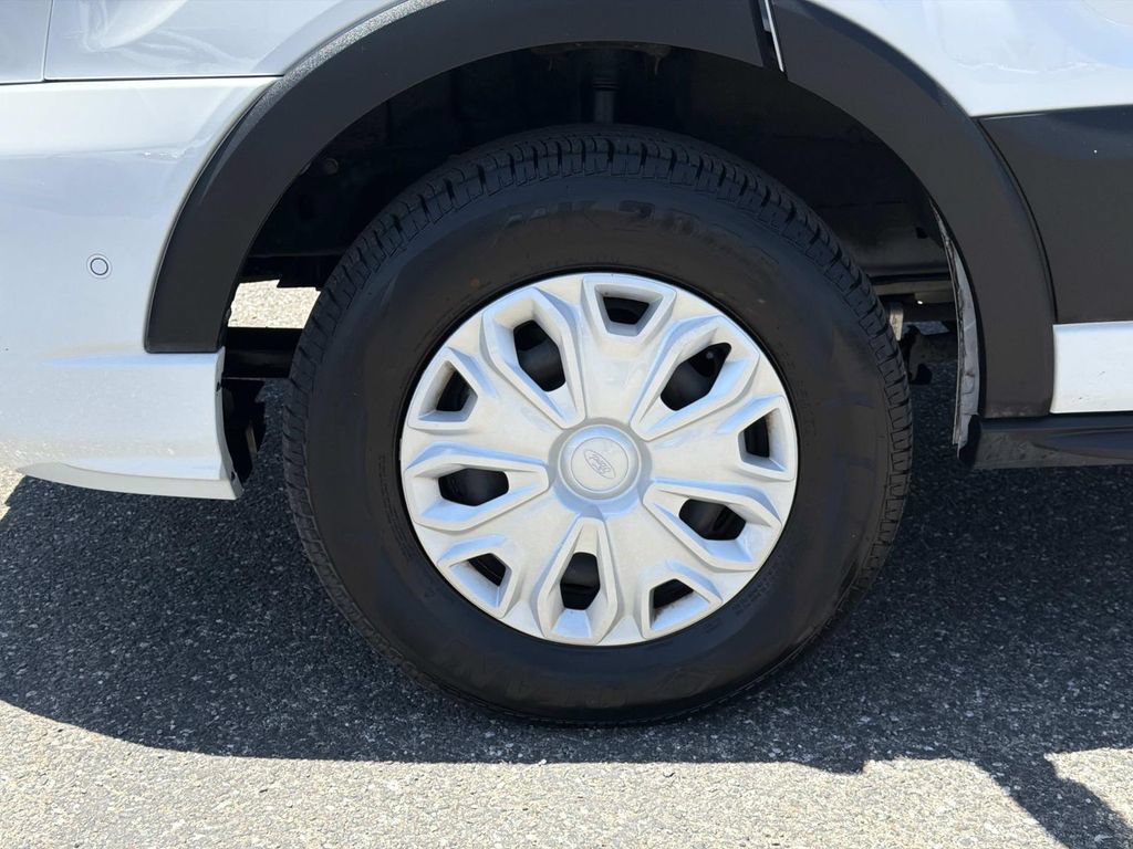 Certified 2023 Ford Transit 350 XLT RWD image 28