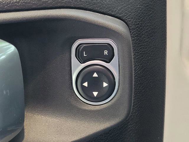 Used 2024 Jeep Wrangler Sport AWD/4WD image 19
