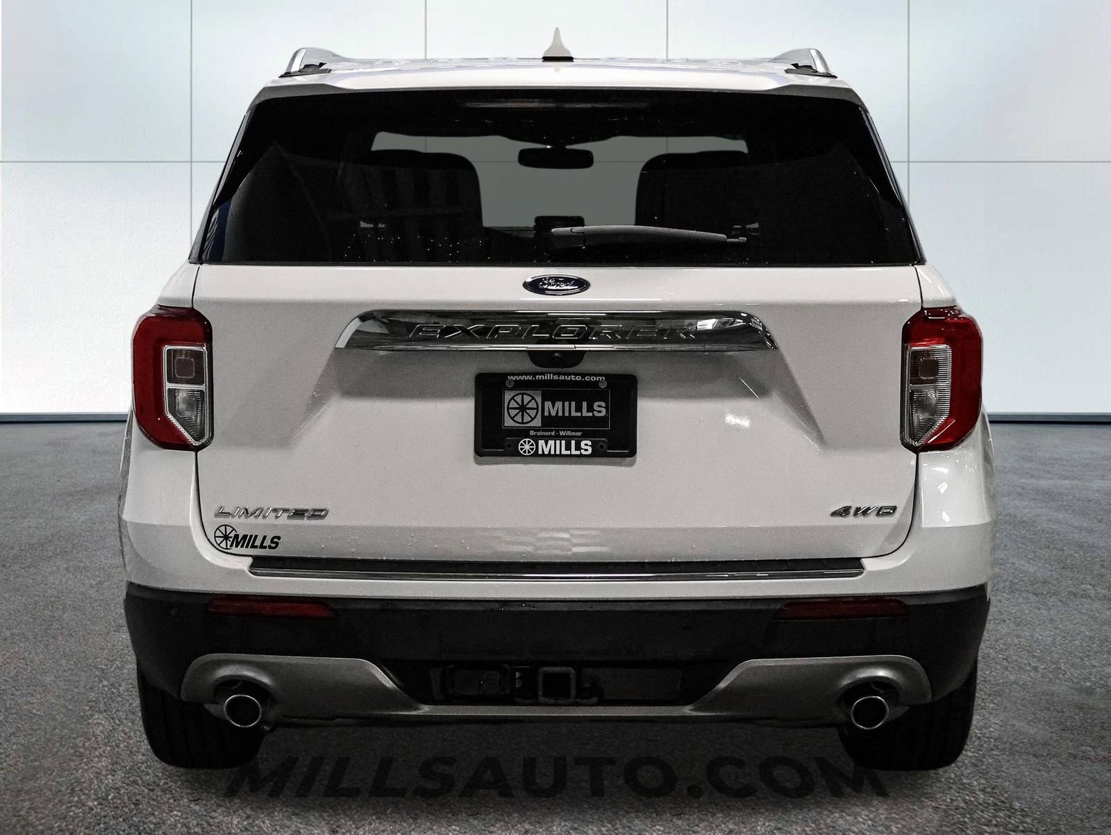 Certified 2023 Ford Explorer Limited w/ Limited Technology Package AWD/4WD image 6