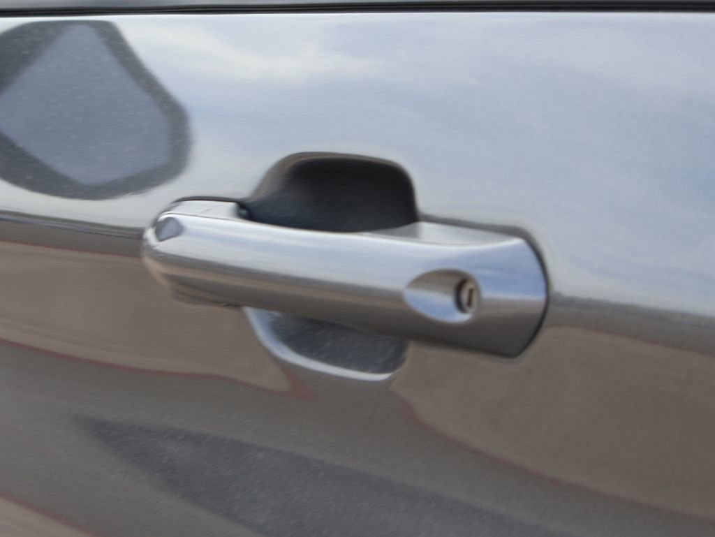 Certified 2025 Ford Explorer Platinum w/ LUX Leather Package image 22