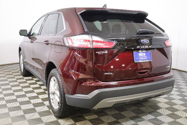 Certified 2024 Ford Edge SEL w/ Convenience Package AWD/4WD image 8