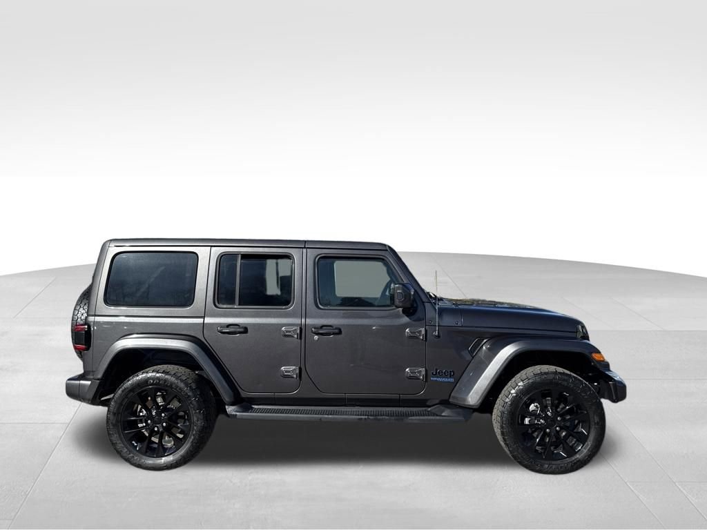 Used 2021 Jeep Wrangler Unlimited Sahara AWD/4WD image 8