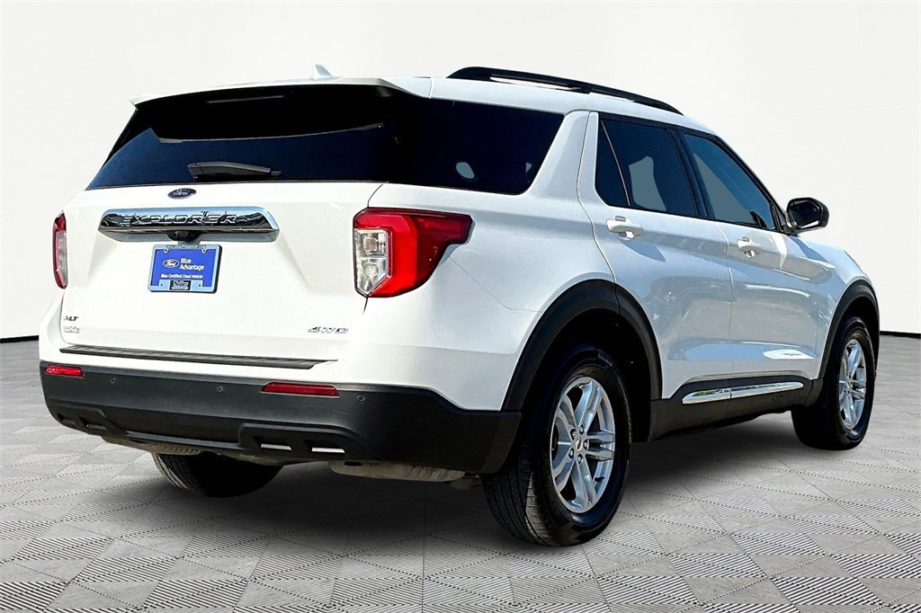 Certified 2023 Ford Explorer XLT image 4