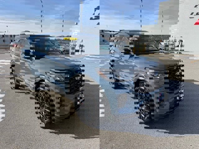 Certified 2025 Ford Explorer ST-Line w/ Premium Package image 7