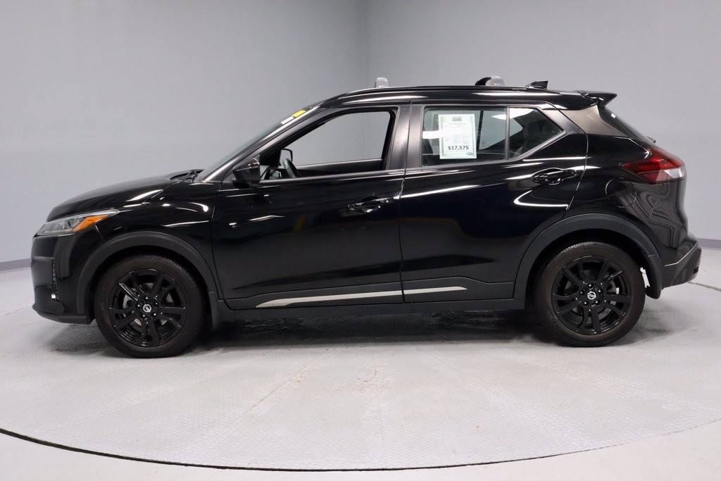Used 2021 Nissan Kicks SR w/ SR Premium Package FWD image 8