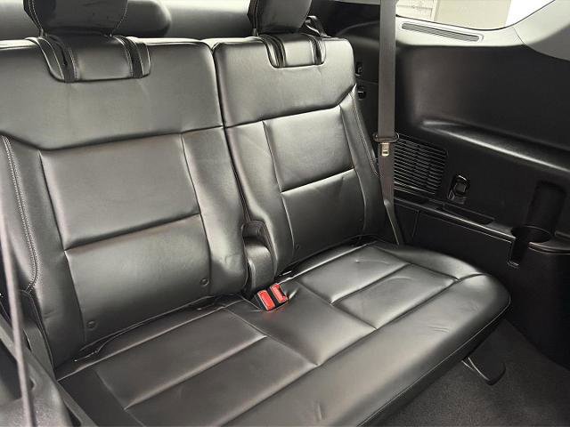 Certified 2022 Ford Explorer XLT w/ Equipment Group 202A image 14