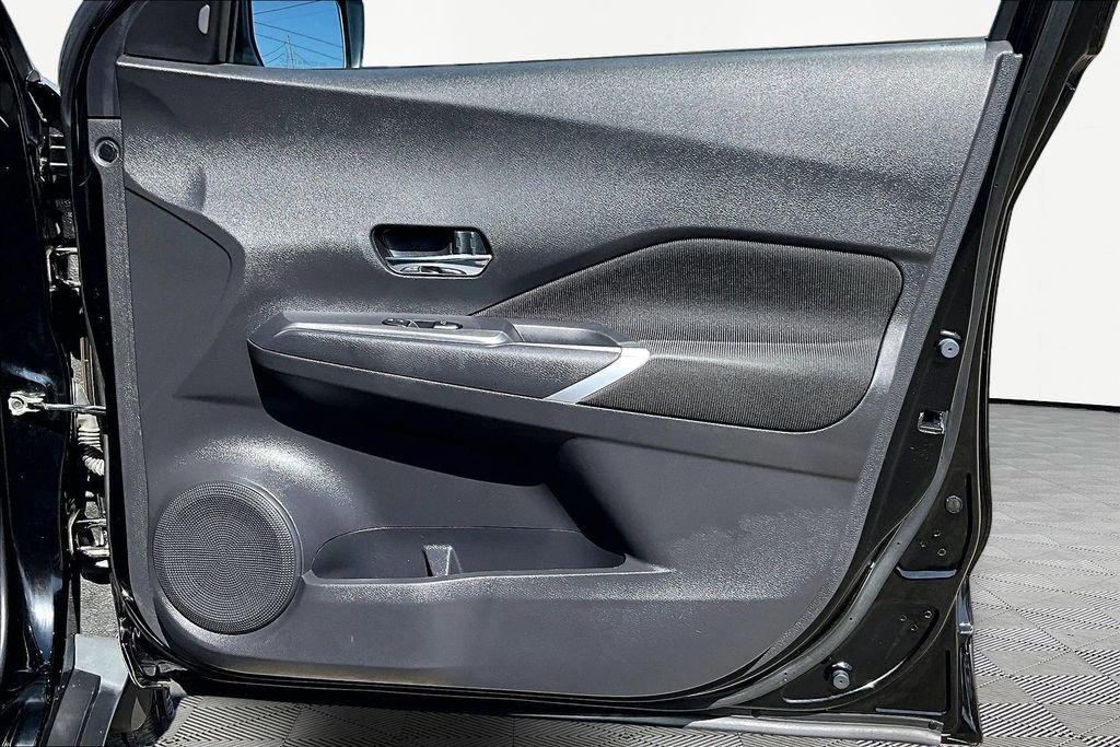 Used 2023 Nissan Kicks SV image 24