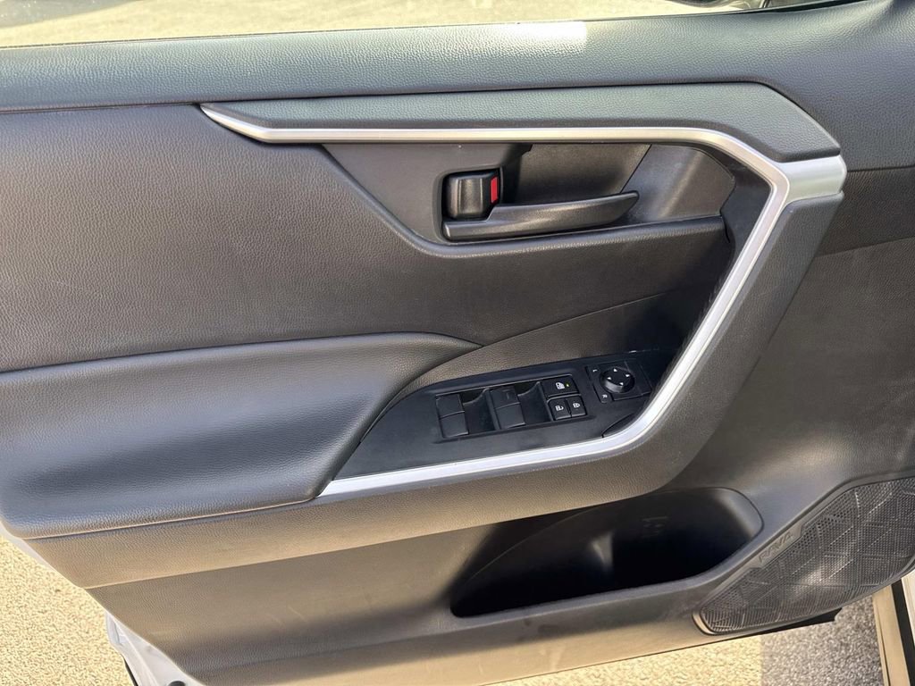 Used 2024 Toyota RAV4 LE image 19