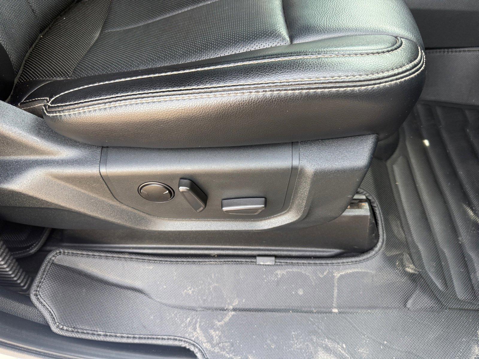 Certified 2021 Ford F450 Lariat w/ Lariat Ultimate Package image 31