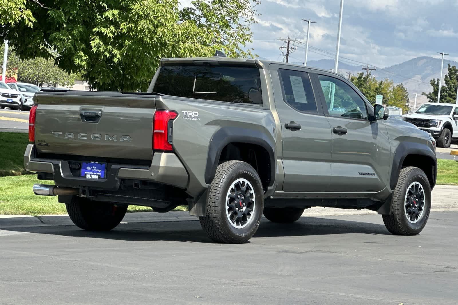 Used 2024 Toyota Tacoma TRD Off-Road w/ TRD Off Road Premium Package AWD/4WD image 2