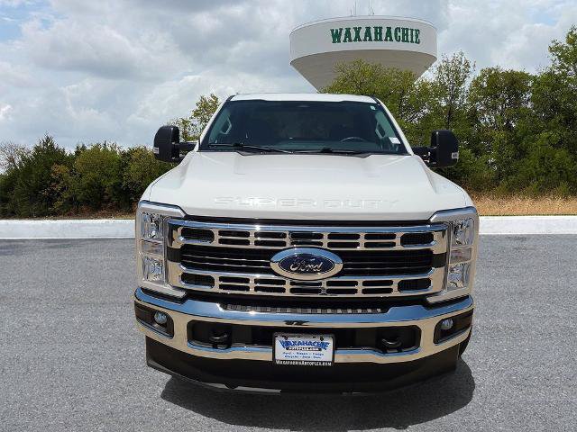 Certified 2025 Ford F250 4x4 Crew Cab Super Duty image 2
