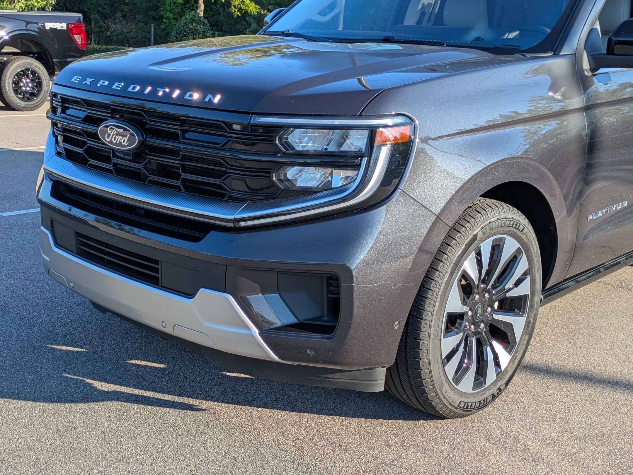 Certified 2025 Ford Expedition Platinum w/ Driver's Package AWD/4WD image 10