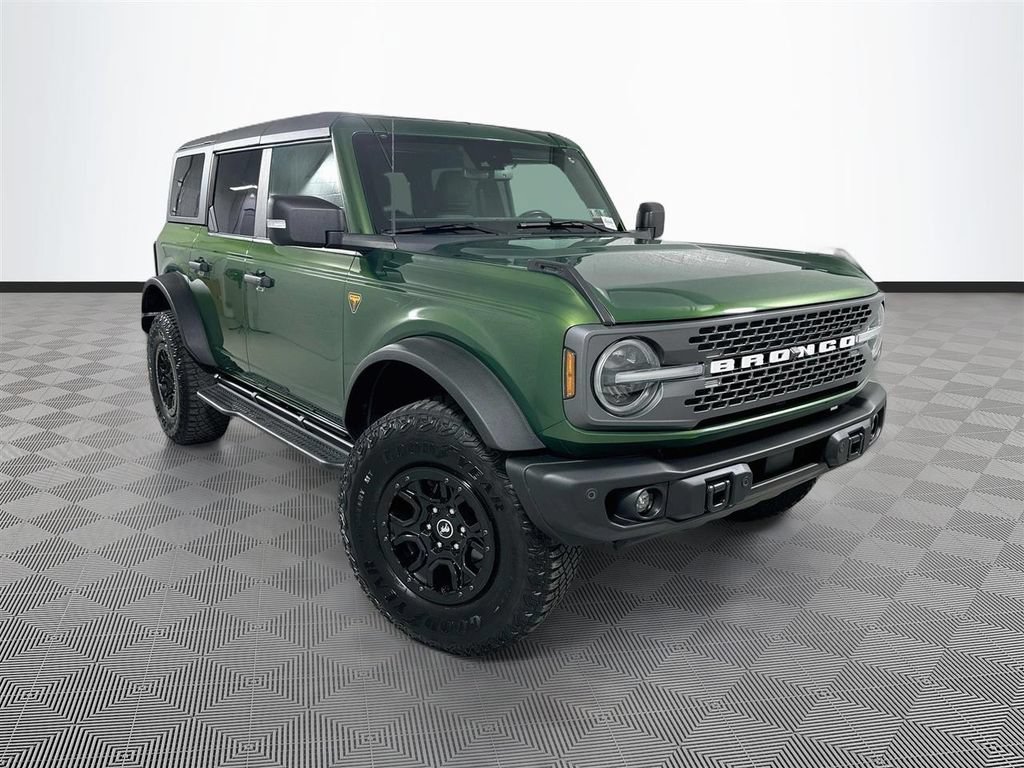 Certified 2022 Ford Bronco Badlands w/ Sasquatch Package AWD/4WD image 1