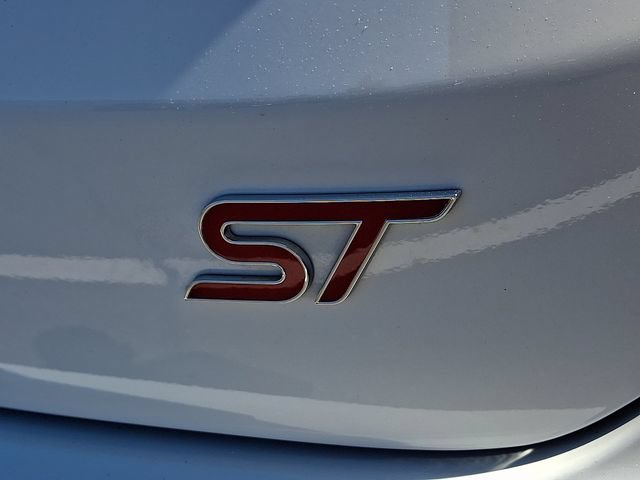 Certified 2022 Ford Edge ST w/ Equipment Group 401A AWD/4WD image 30