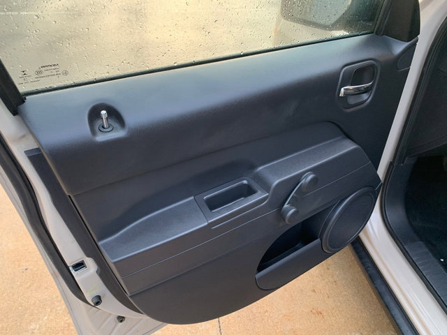 Used 2017 Jeep Patriot Sport FWD image 21