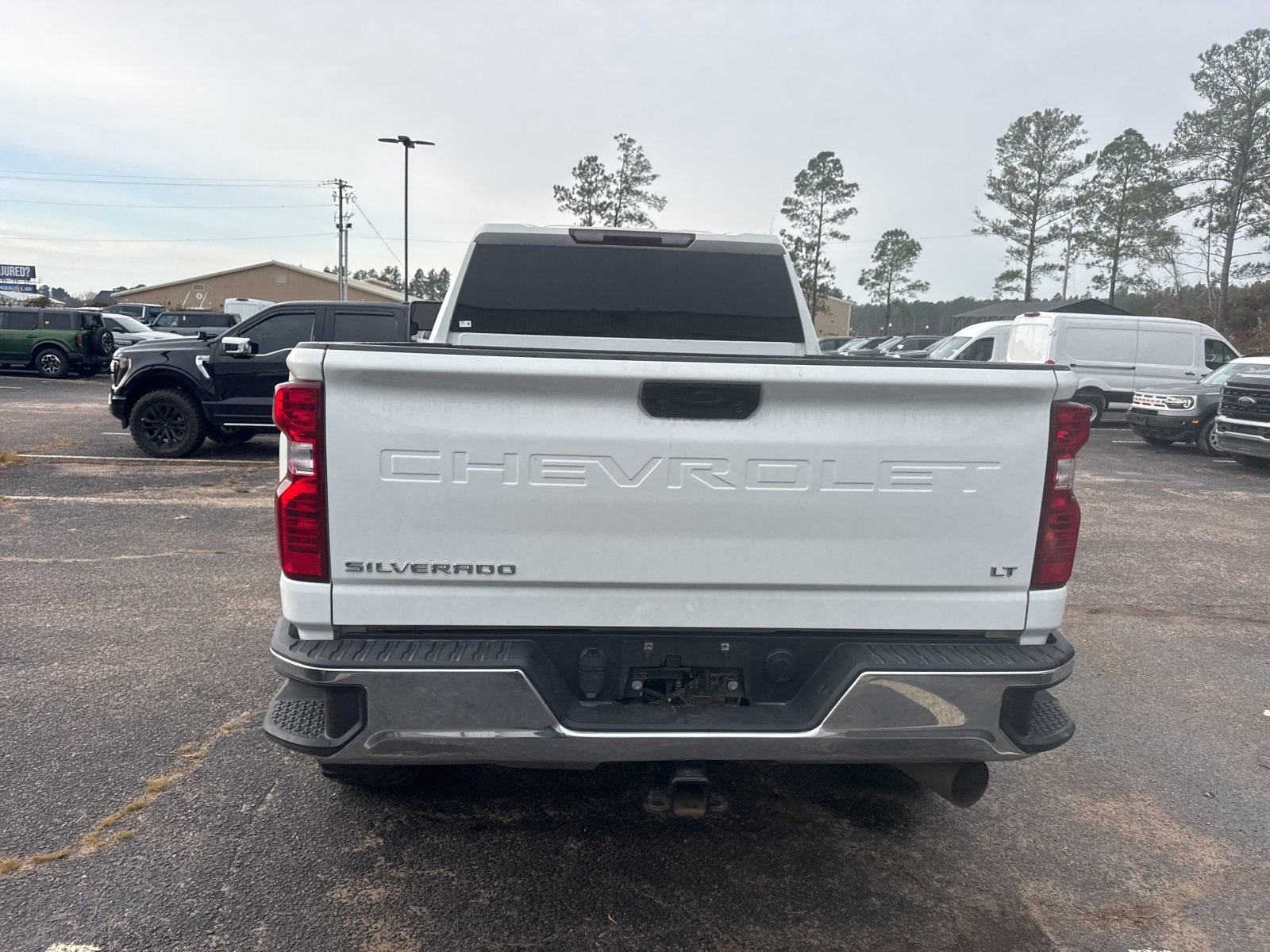 Used 2022 Chevrolet Silverado 2500 LT w/ Convenience Package image 6