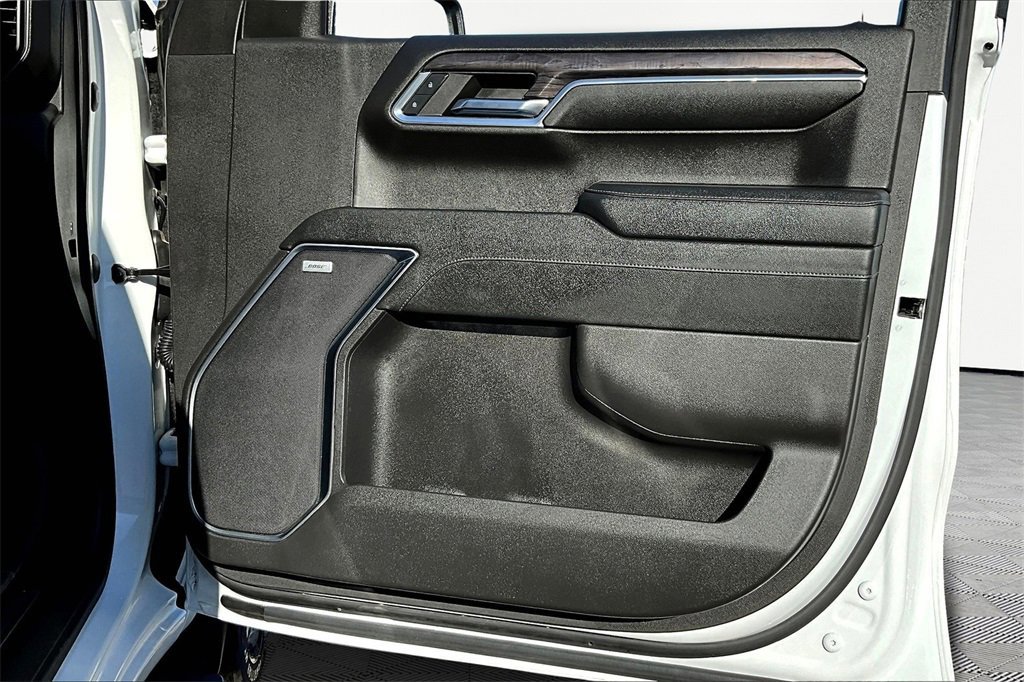 Used 2023 Chevrolet Silverado 1500 LTZ image 25