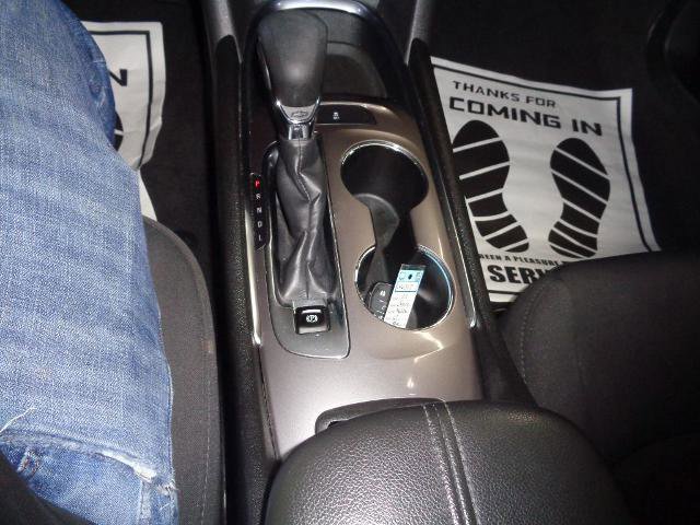 Used 2022 Chevrolet Malibu LT image 10