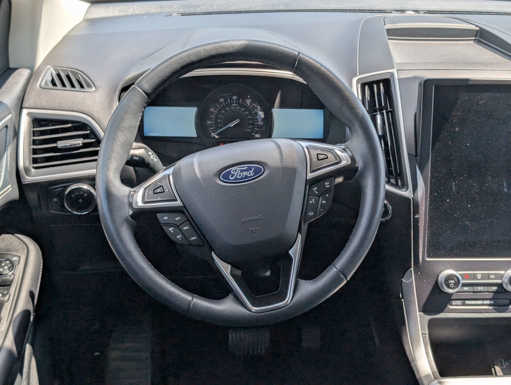 Certified 2024 Ford Edge SEL w/ Convenience Package AWD/4WD image 11