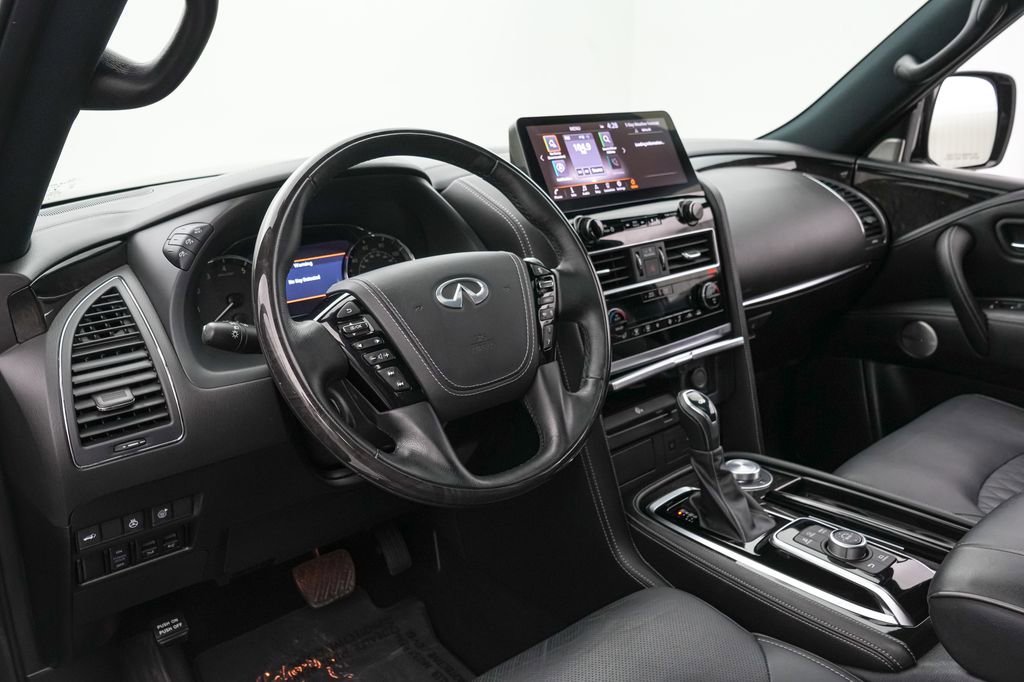 Used 2024 INFINITI QX80 Sensory AWD/4WD image 12