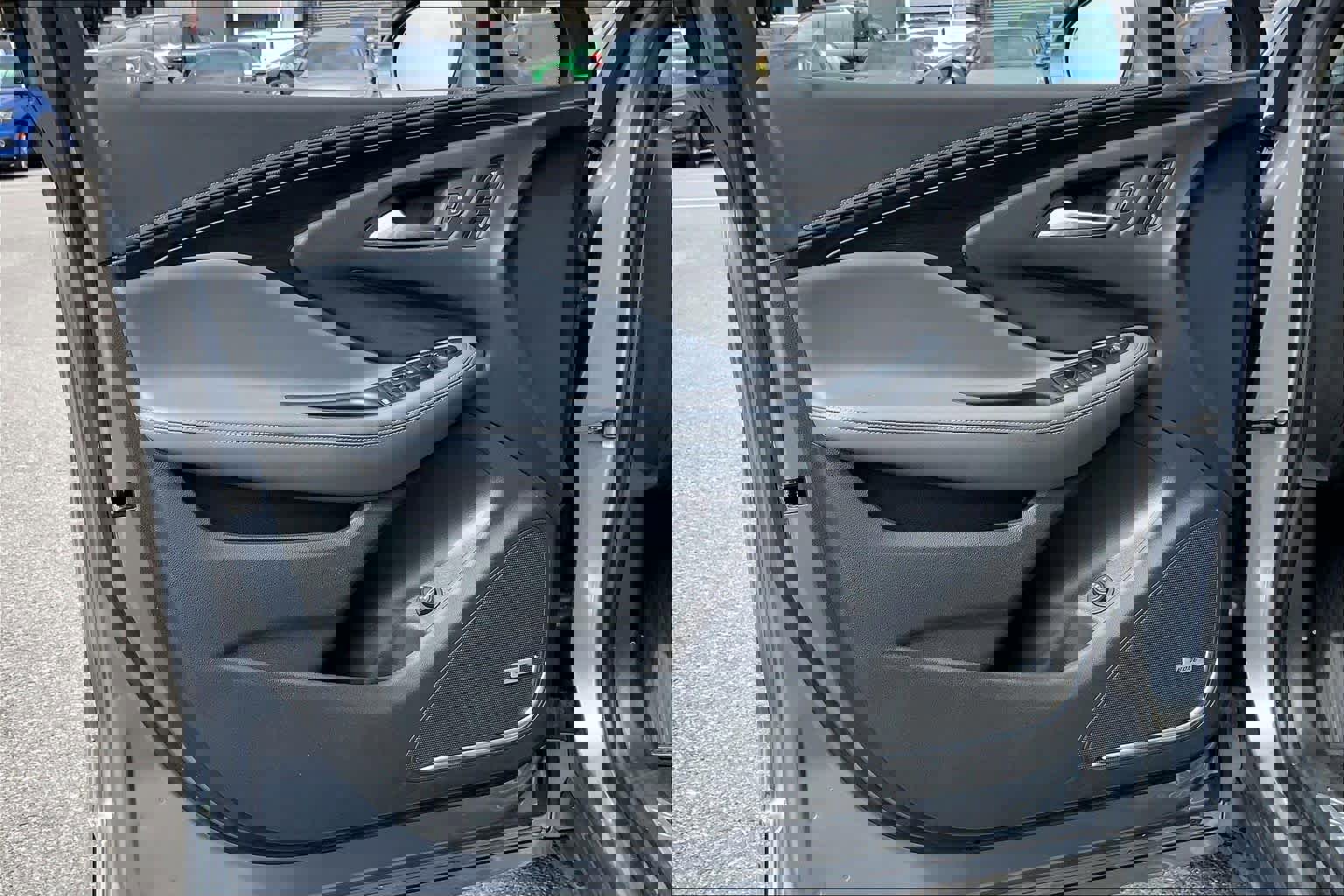 Used 2020 Buick Envision Premium w/ Driver Confidence Package image 22