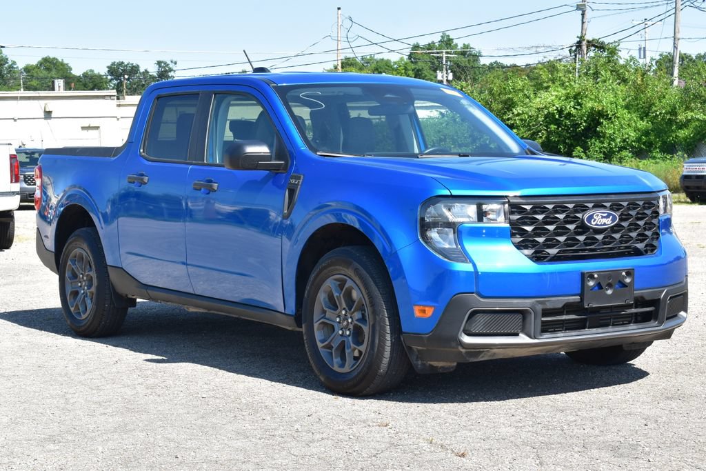 Certified 2025 Ford Maverick XLT w/ Equipment Group 302A AWD/4WD image 3