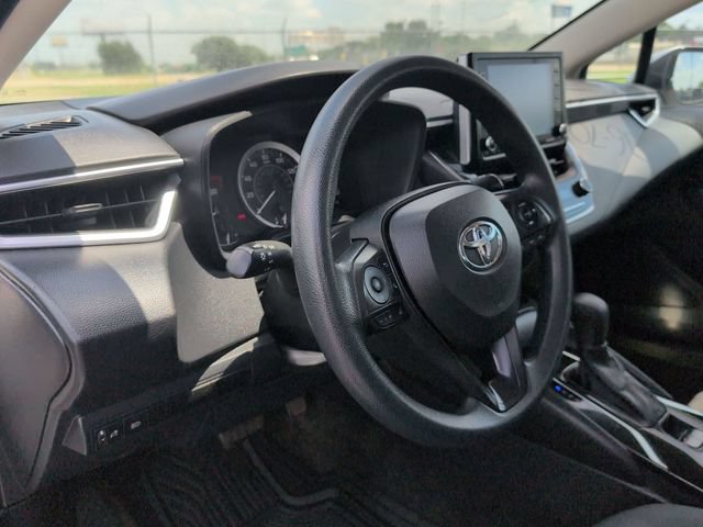 Used 2021 Toyota Corolla LE FWD image 12