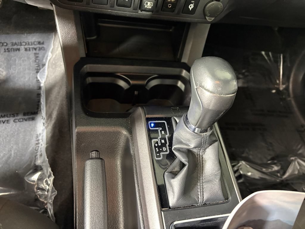 Used 2018 Toyota Tacoma TRD Sport w/ Technology Package AWD/4WD image 20