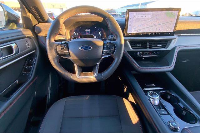 Certified 2025 Ford Explorer ST-Line image 8