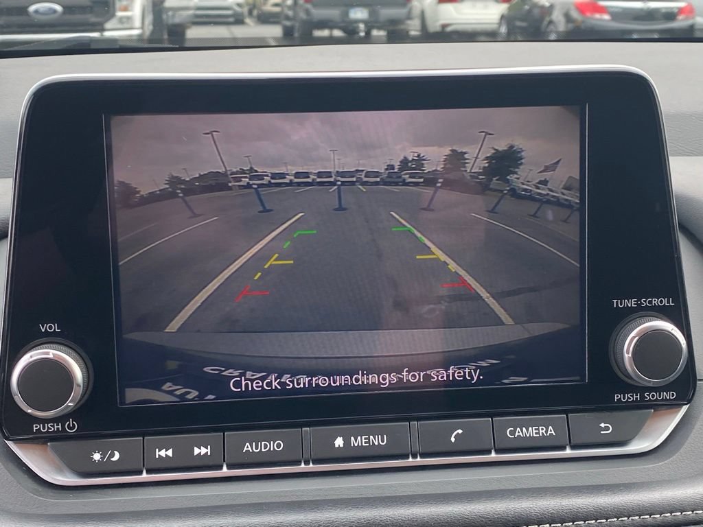 Used 2024 Nissan Rogue SV FWD image 16