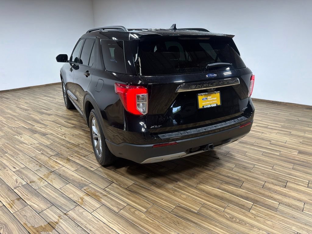 Certified 2023 Ford Explorer XLT w/ Equipment Group 202A AWD/4WD image 13