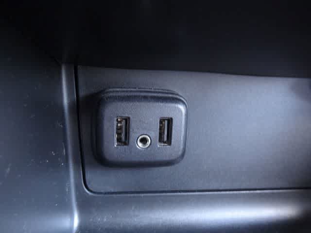 Used 2020 Chevrolet Colorado LT w/ LT Convenience Package RWD image 31